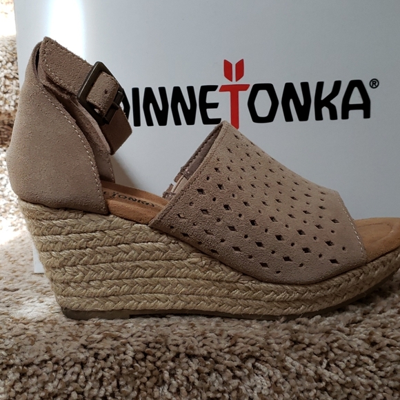 Wedges - Picture 2 of 4